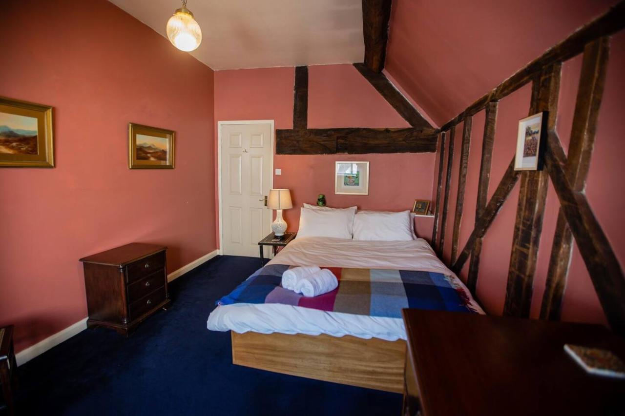 Pass The Keys Magical Period House In The Heart Of Ludlow Bagian luar foto