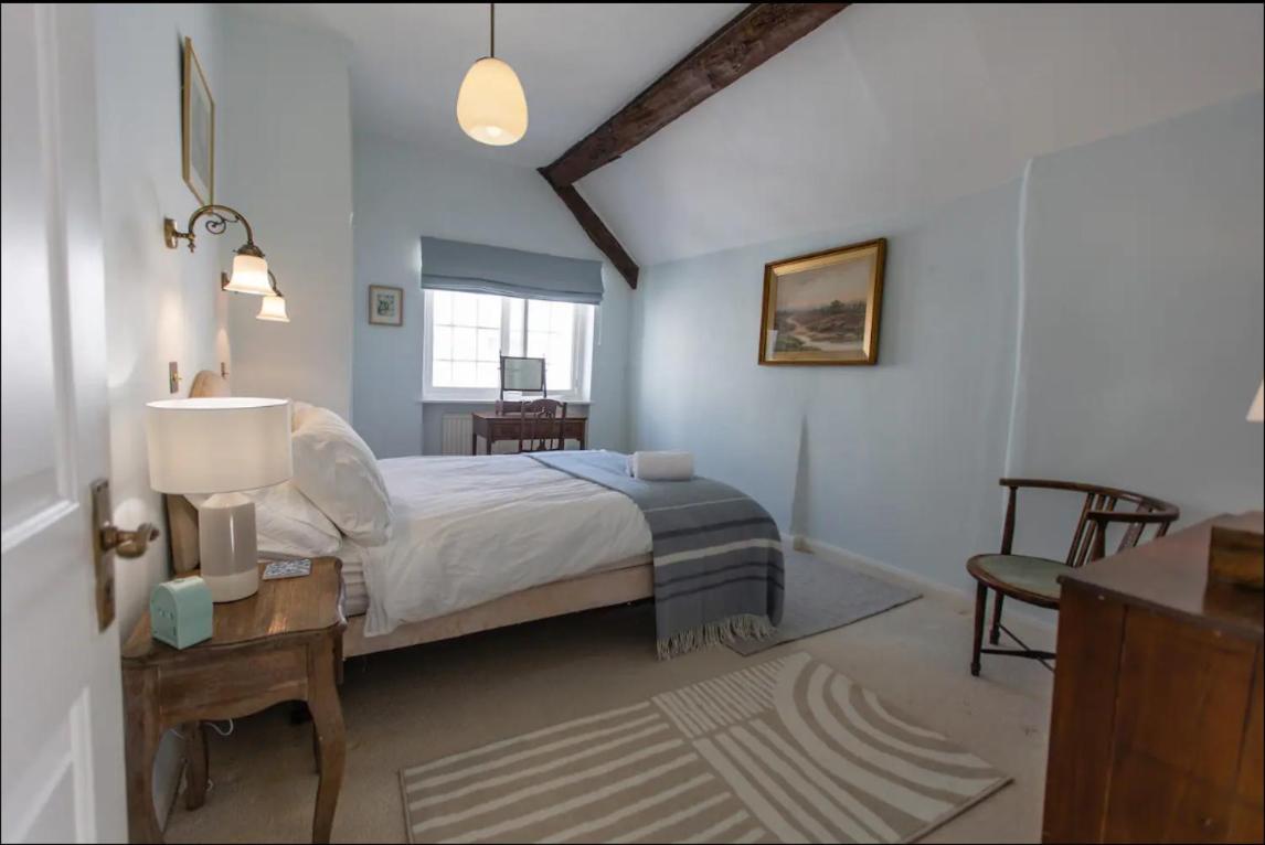 Pass The Keys Magical Period House In The Heart Of Ludlow Bagian luar foto
