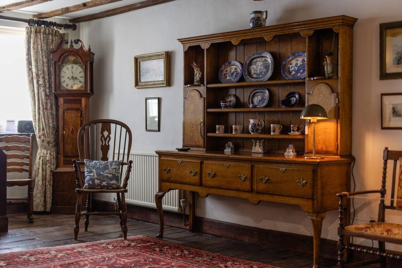 Pass The Keys Magical Period House In The Heart Of Ludlow Bagian luar foto