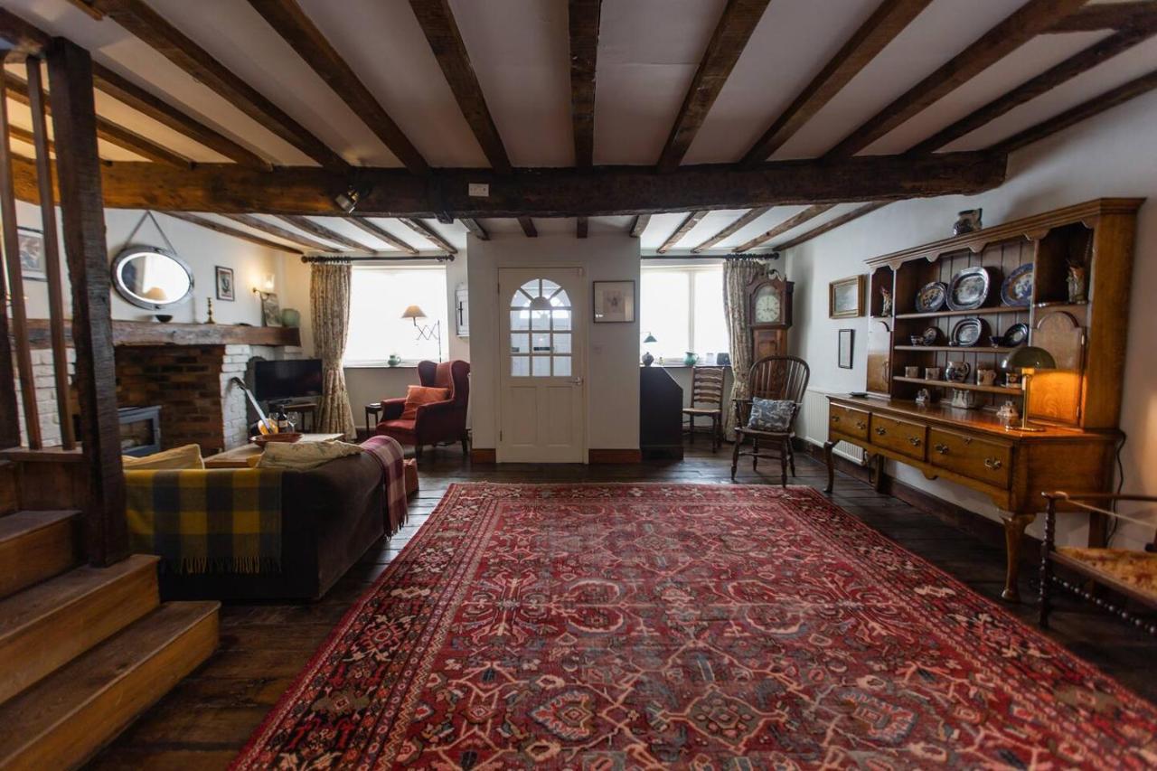 Pass The Keys Magical Period House In The Heart Of Ludlow Bagian luar foto